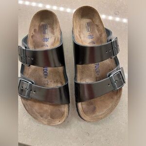 Woman’s size 6 / 36 bronze Birkenstock sandals